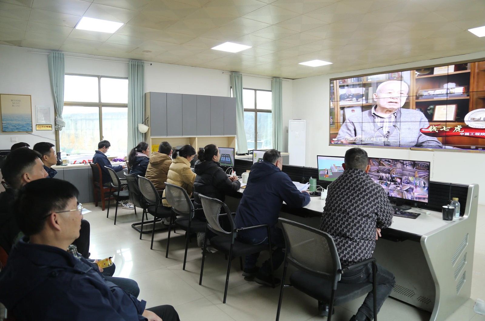 1762741867163026.jpg 1762741867163026.jpg